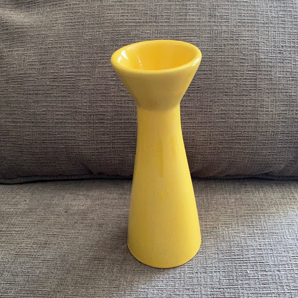 Vintage Frankoma #28 Bud Vase Pottery Mustard Yellow Glaze. No chips or crack.